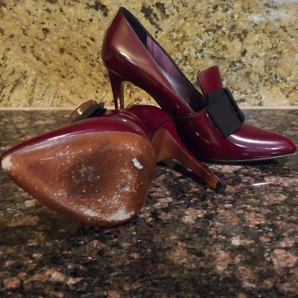 Shoes - Picture 2 of 4